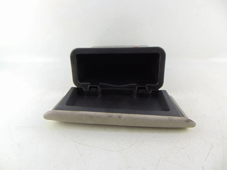SCHOWEK DRZWI PRAWY RENAULT SCENIC II (2003-2005) 2.0 16V