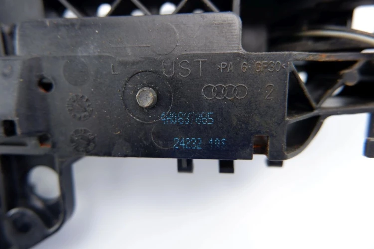 KLAMKA ZEWNĘTRZNA LEWY TYŁ AUDI A6 C7(2011-2018) 3.0 TDI 4H0837885
