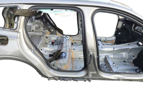 PRÓG PRAWY SŁUPEK ŚRODKOWY VOLVO V60 II (2018-2023) 2.0 D3 150KM