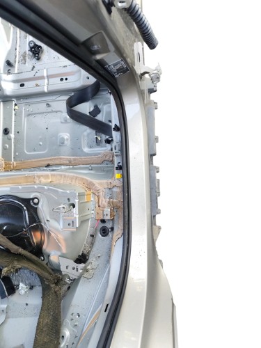 PRÓG PRAWY SŁUPEK ŚRODKOWY VOLVO V60 II (2018-2023) 2.0 D3 150KM