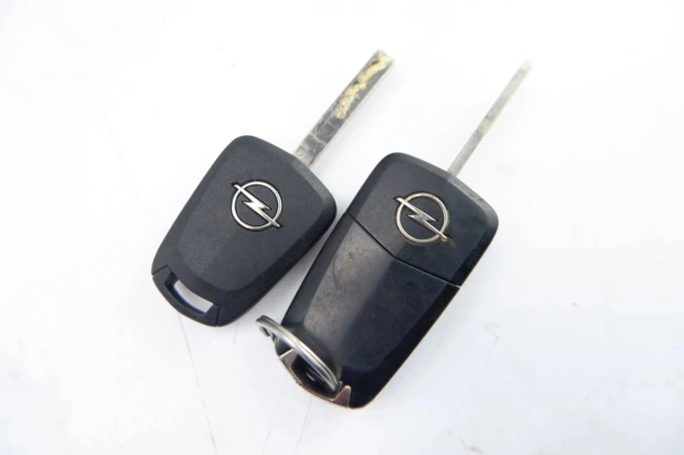 ZESTAW STARTOWY OPEL ASTRA H (2006-2014) 55567114