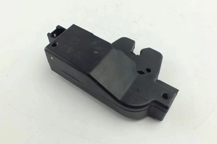 ZAMEK KLAPY BAGAŻNIKA CITROEN XSARA PICASSO LIFT (2004-2008) 9646091580