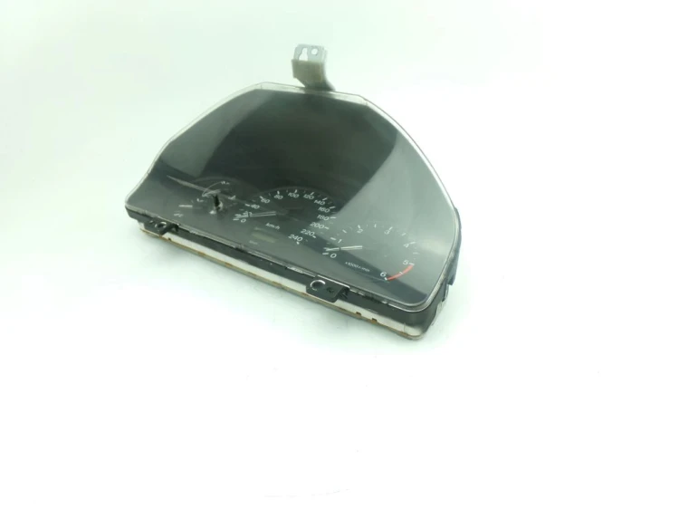 LICZNIK MAZDA 626 V (2000-2002) 2.0 D GE6RB