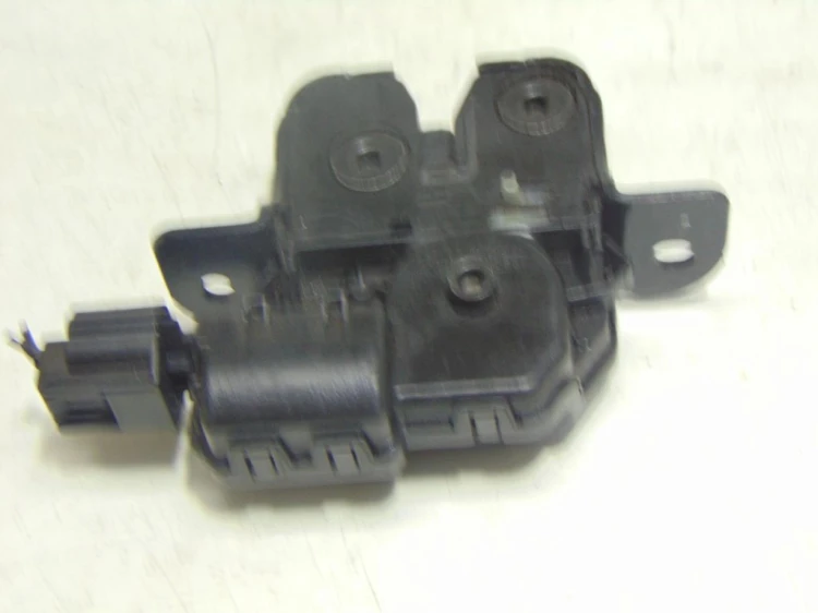 ZAMEK KLAPY BAGAŻNIKA RENAULT MEGANE III (2008-2013) 1.6 16V 846307169R