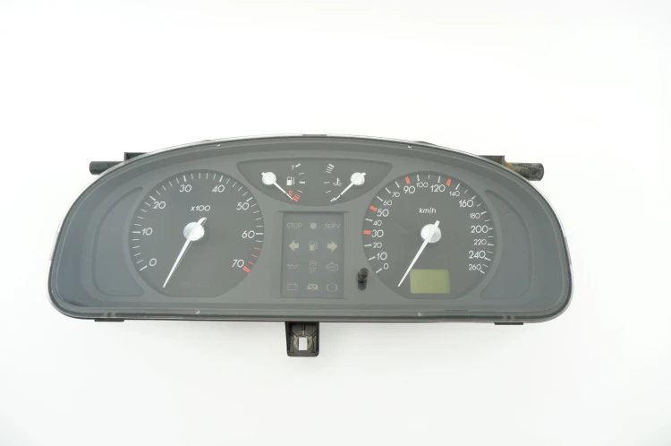LICZNIK RENAULT LAGUNA II (2001-2005) 1.8 16V 120KM 8200170293