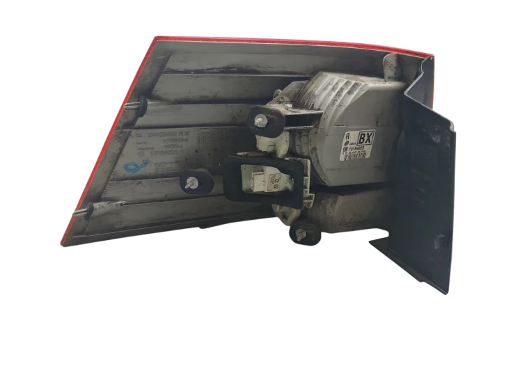 LAMPA PRAWY TYŁ OPEL VECTRA C LIFT (2005-2008) 1.9 CDTI 150KM