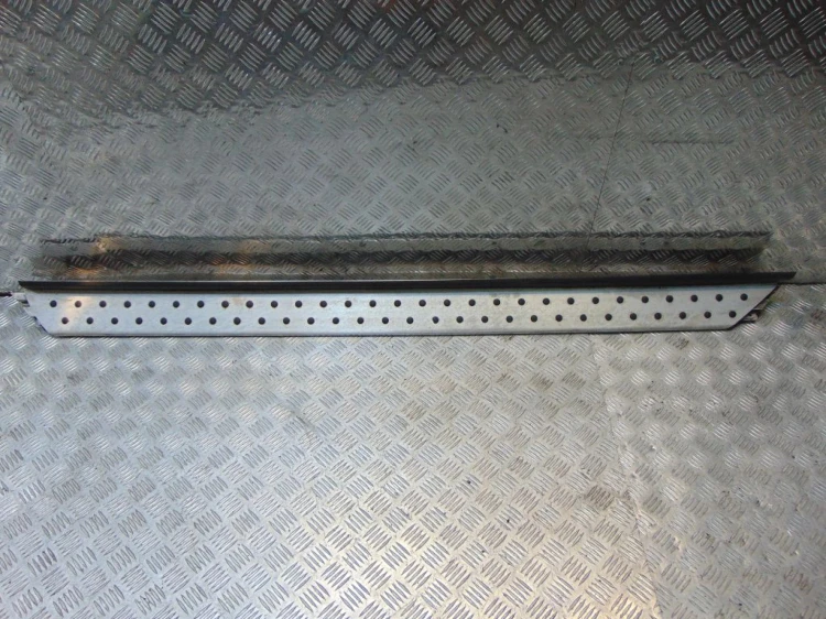 LISTWA PROGOWA PRAWA BMW X5 E53 (1999-2006)