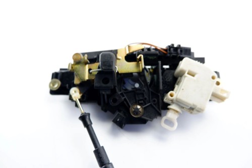 ZAMEK KLAPY BAGAŻNIKA AUDI A6 C5 2.4 V6 8D9827565C