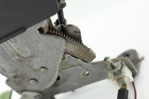 DŹWIGNIA HAMULCA RĘCZNEGO FORD FIESTA MK6 LIFT (2005-2008) 1.3 60KM