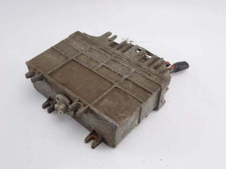 KOMPUTER STEROWNIK SILNIKA VOLKSWAGEN POLO III 6N 1.4 8V 6K0906027