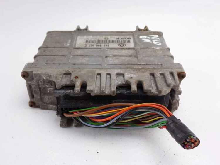 KOMPUTER STEROWNIK SILNIKA VOLKSWAGEN POLO III 6N 1.4 8V 6K0906027