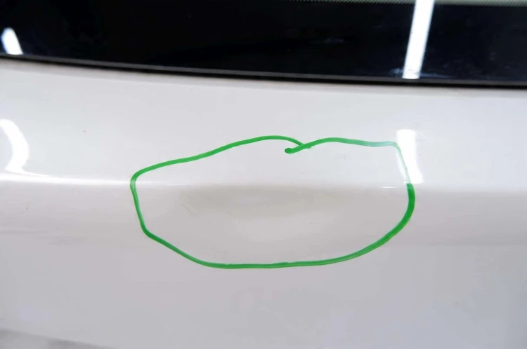 KLAPA BAGAŻNIKA BMW F40 (2019-) 1.5 D 116KM