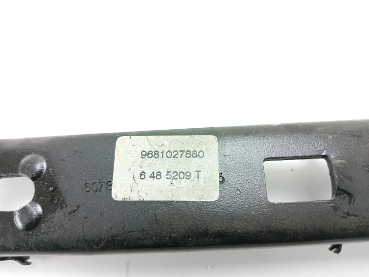 SUWAK REGULACJI PASA LEWY PRZÓD PEUGEOT 207 (2006-2009) 1.4 8V 73KM 9681027