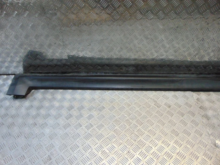 LISTWA PROGOWA PRAWA SUBARU TRIBECA T9 (2005-2006) 3.0L Boxer