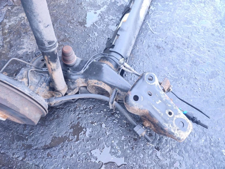 BELKA ZAWIESZENIA TYŁ PEUGEOT 301 (2012-2017) 1.2 VTI 82KM