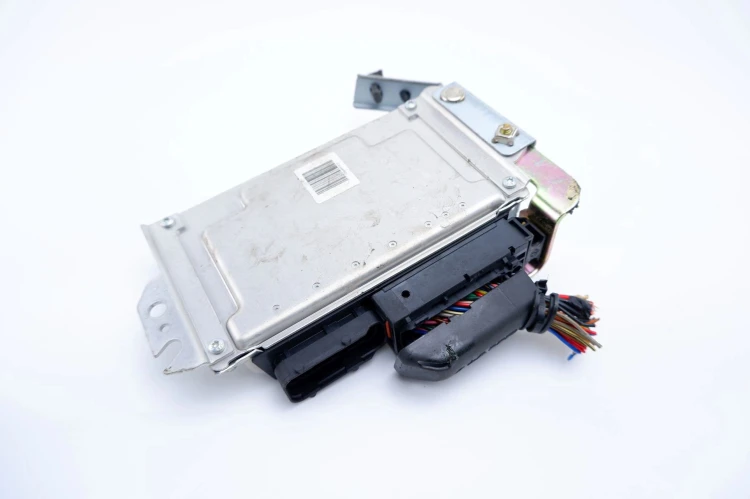 KOMPUTER STEROWNIK SILNIKA HYUNDAI GETZ 39110-02425