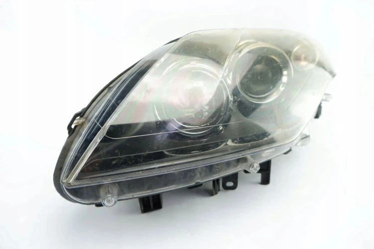 LAMPA LEWY PRZÓD RENAULT LAGUNA III (2007-2010) 2.0 DCI 150KM 260600041R