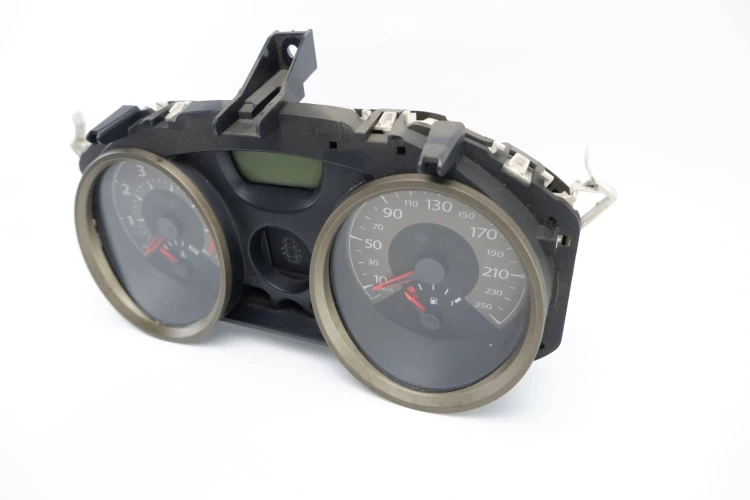 LICZNIK RENAULT MEGANE II LIFT (2005-2008) 1.6 16V 8200793119