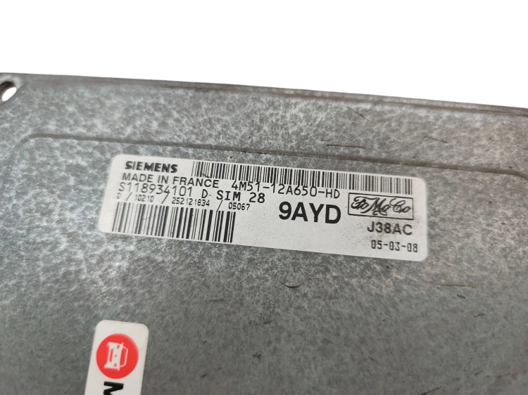 KOMPUTER STEROWNIK SILNIKA FORD FOCUS MK2 (2004-2007) 1.6 16V 100KM 4M51-12
