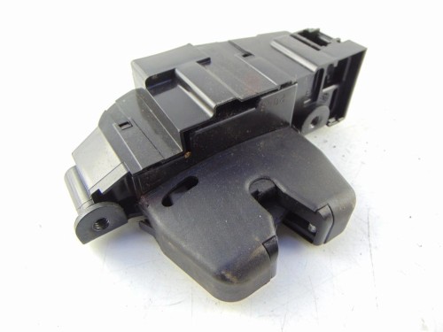 ZAMEK KLAPY BAGAŻNIKA PEUGEOT 308 T7 (2007-2013) 9660403880