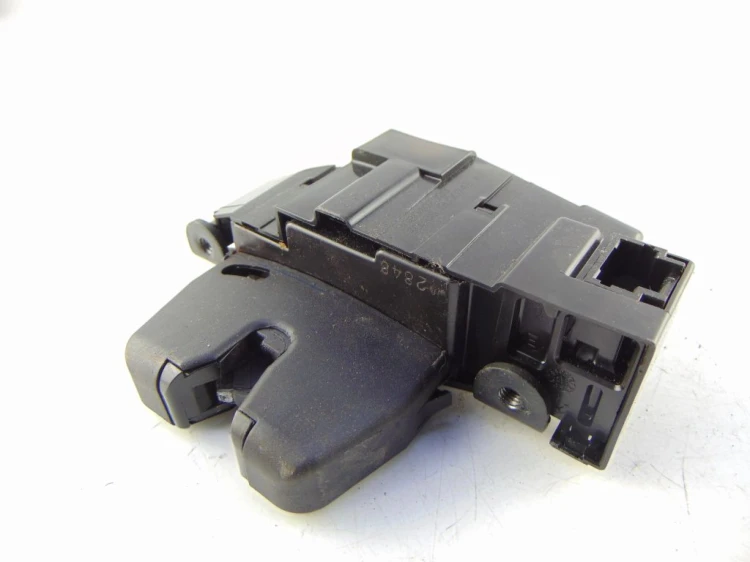 ZAMEK KLAPY BAGAŻNIKA PEUGEOT 308 T7 (2007-2013) 9660403880