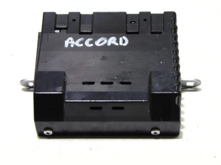 WZMACNIACZ HONDA ACCORD VII(2002-2008) 39186-SED-0130