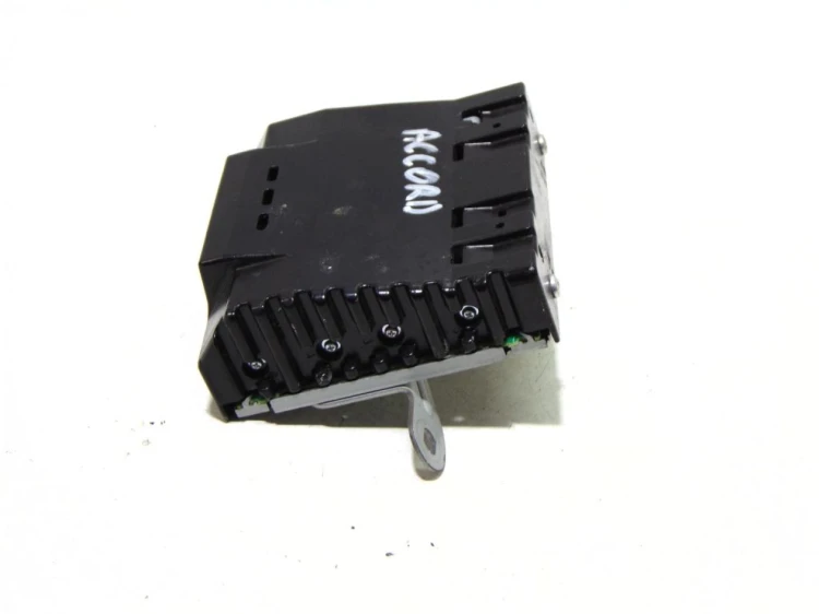 WZMACNIACZ HONDA ACCORD VII(2002-2008) 39186-SED-0130