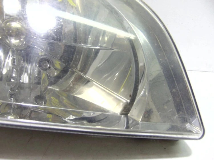LAMPA PRAWY PRZÓD MITSUBISHI SPACESTAR