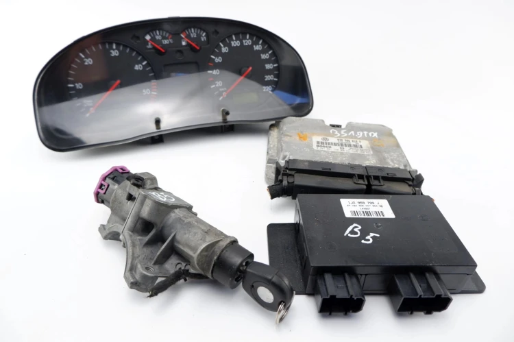ZESTAW STARTOWY VOLKSWAGEN PASSAT B5 1.9TDI 038906018P
