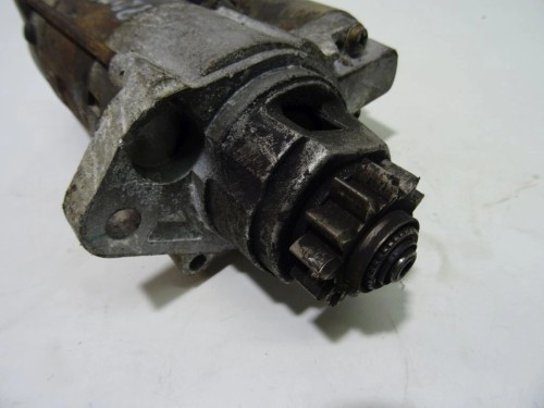 ROZRUSZNIK NISSAN PRIMERA P12 23300 AU601