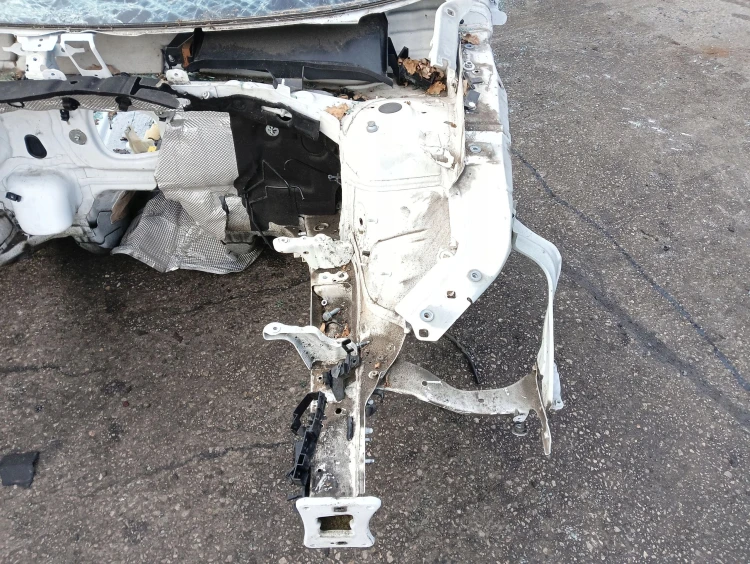 PODŁUŻNICA LEWA AUDI Q3 II F3 83A (2018-) 1.5 TFSI 150KM