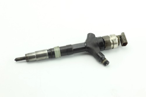 WTRYSKIWACZ TOYOTA AVENSIS T25 23670-0G010