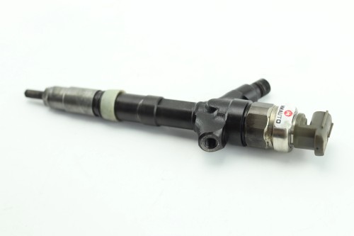 WTRYSKIWACZ TOYOTA AVENSIS T25 23670-0G010