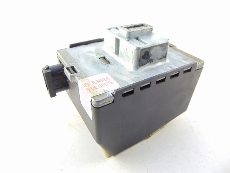 RYGIEL BLOKADA KOLUMNY RENAULT LAGUNA II (2001-2005) 8200020613