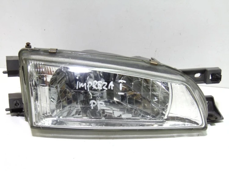 LAMPA PRAWY PRZÓD SUBARU IMPREZA I