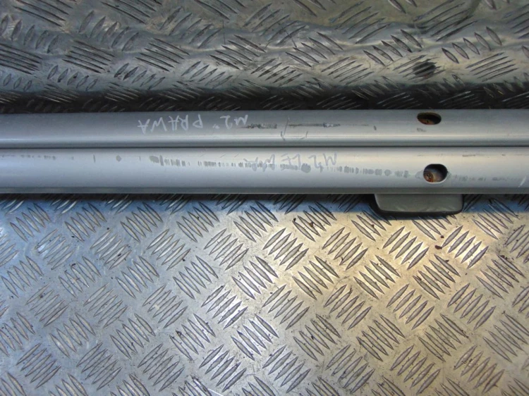 RELINGI DACHOWE RENAULT MEGANE II LIFT (2005-2008)