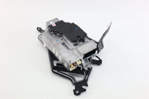 WZMACNIACZ BMW F40 (2019-) 1.5 D 116KM 5A758C4
