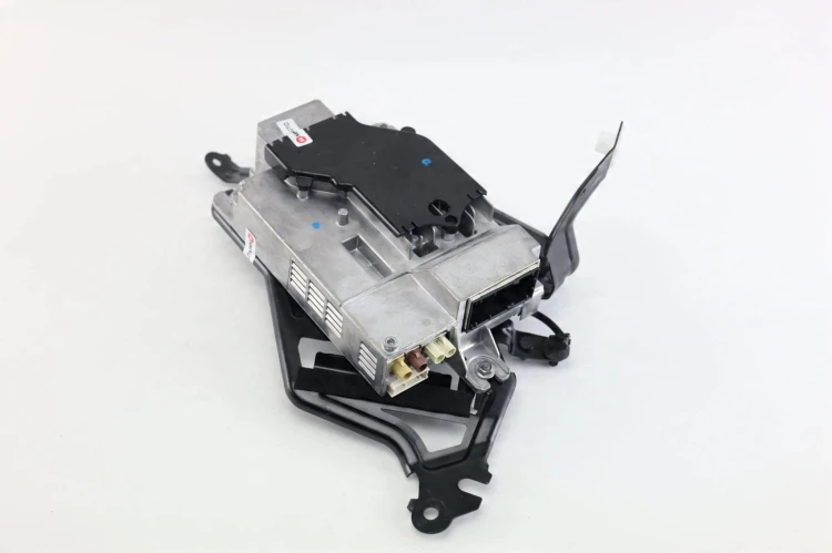 WZMACNIACZ BMW F40 (2019-) 1.5 D 116KM 5A758C4