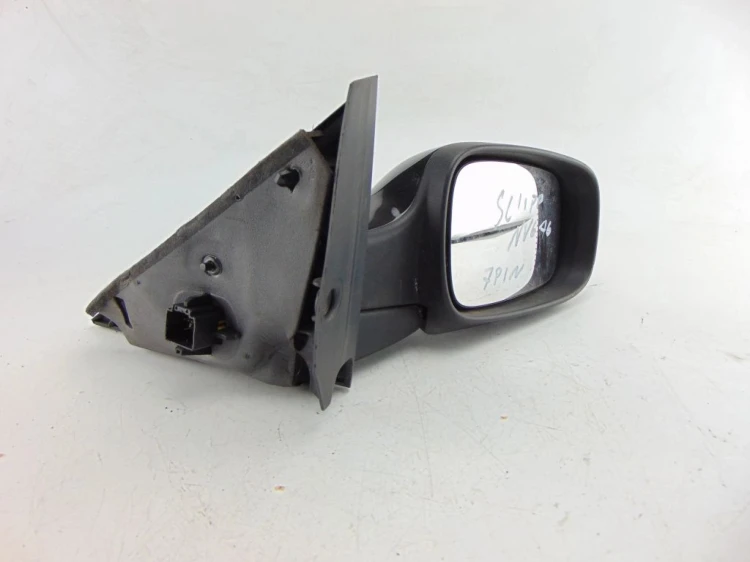 LUSTERKO PRAWE RENAULT SCENIC II LIFT (2006-2009) 2.0 16V