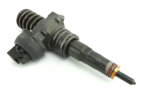 POMPOWTRYSKIWACZ VOLKSWAGEN GOLF V 1.9 TDI 038130073AG