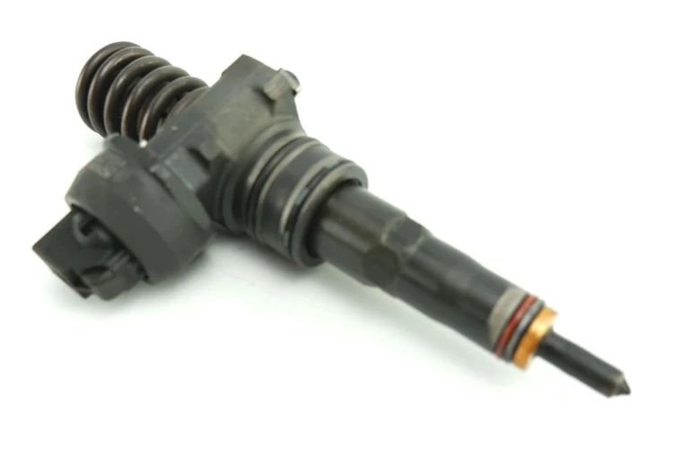 POMPOWTRYSKIWACZ VOLKSWAGEN GOLF V 1.9 TDI 038130073AG