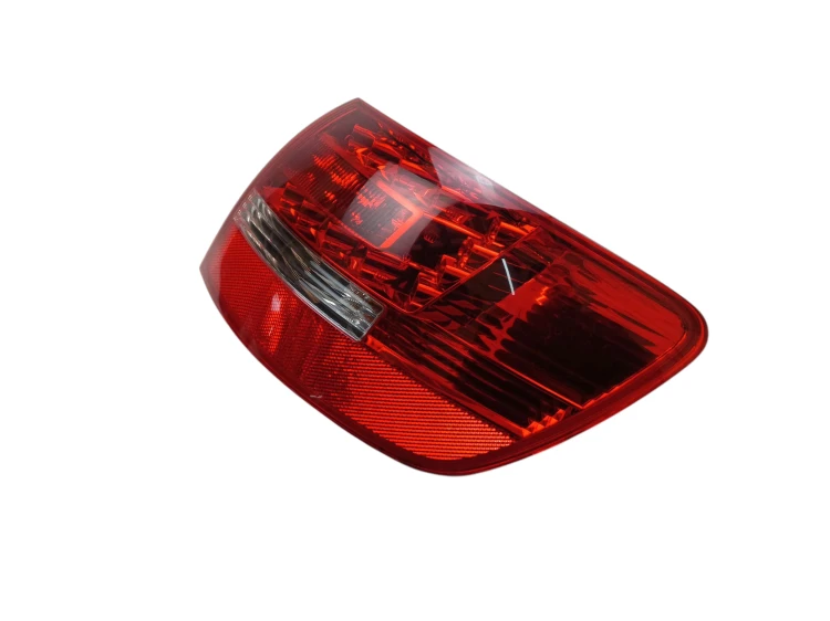 LAMPA PRAWY TYŁ AUDI A6 C6 LIFT (2008-2011) 3.0 TDI 240KM 89094150