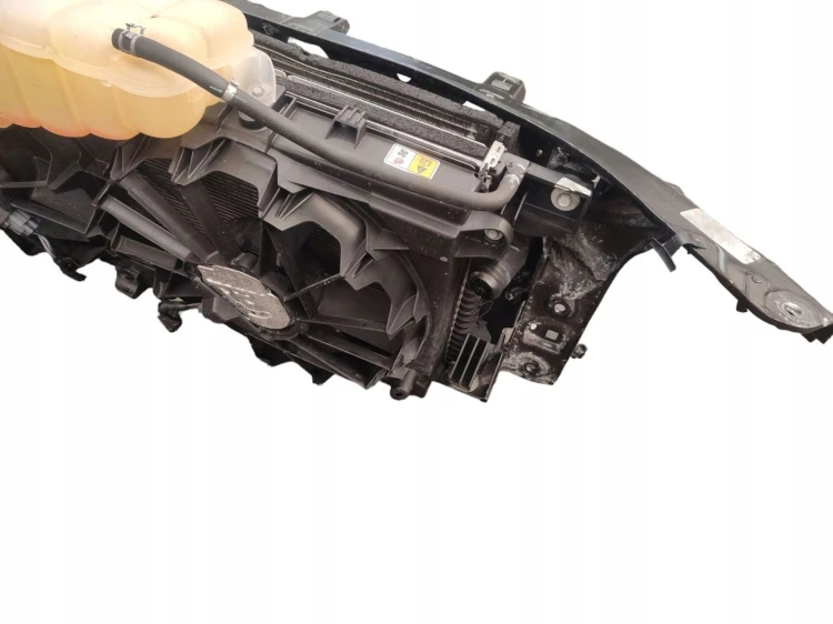 PAS PRZEDNI CHŁODNICE WENTYLATOR FORD F-150 LIFT (2017-2020) 2.7 V6 EcoBoos