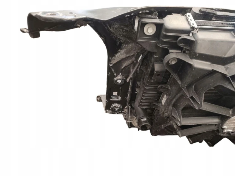 PAS PRZEDNI CHŁODNICE WENTYLATOR FORD F-150 LIFT (2017-2020) 2.7 V6 EcoBoos