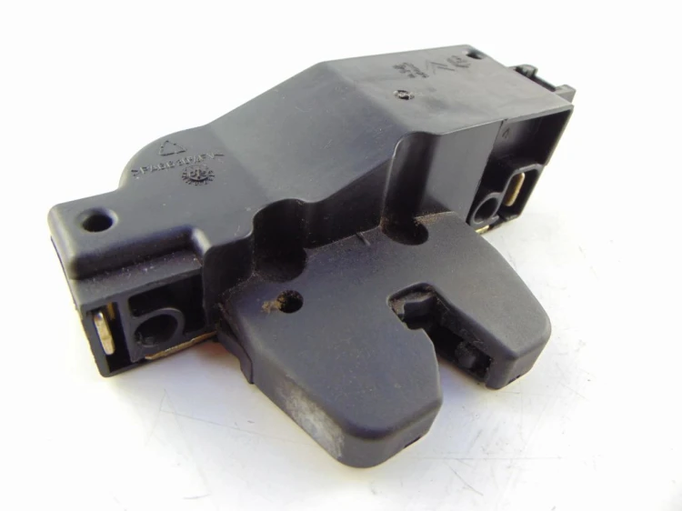ZAMEK KLAPY BAGAŻNIKA CITROEN XSARA PICASSO (1999-2004) 1.6 8V 9646091580