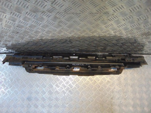 BELKA POD ZDERZAK TYŁ MITSUBISHI PAJERO III LONG