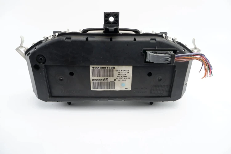 LICZNIK RENAULT MEGANE II LIFT (2005-2008) 8200399701 C