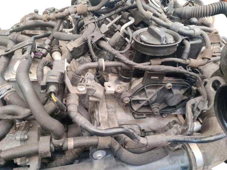 SILNIK KOMPLETNY SKODA OCTAVIA III (2012-2016) 1.6 TDI 105KM CLHA