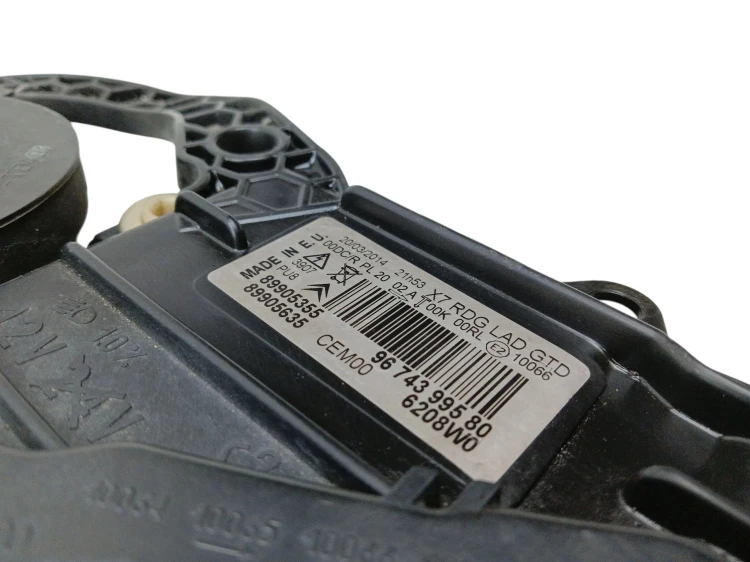 LAMPA LEWY PRZÓD CITROEN C5 III LIFT (2012-2017) 2.0 HDI 163KM 9674399580