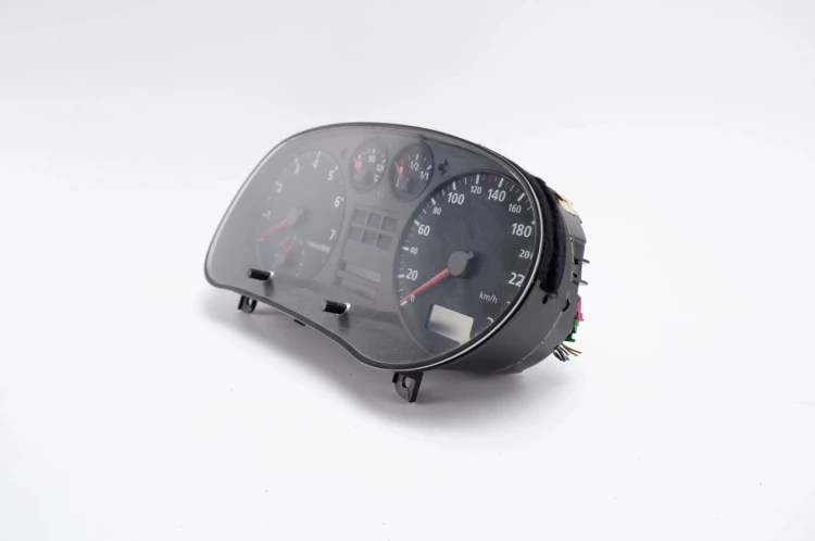 LICZNIK AUDI A3 8L (1996-2000) 1.8 20V 125KM 8L0919860A